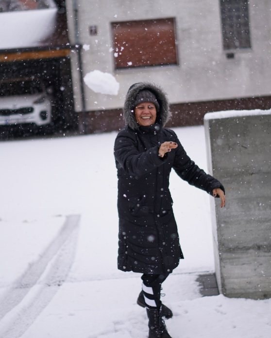 Mom in the snow